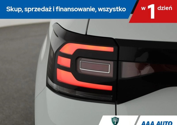 Volkswagen T-Cross cena 60000 przebieg: 78657, rok produkcji 2019 z Morąg małe 172